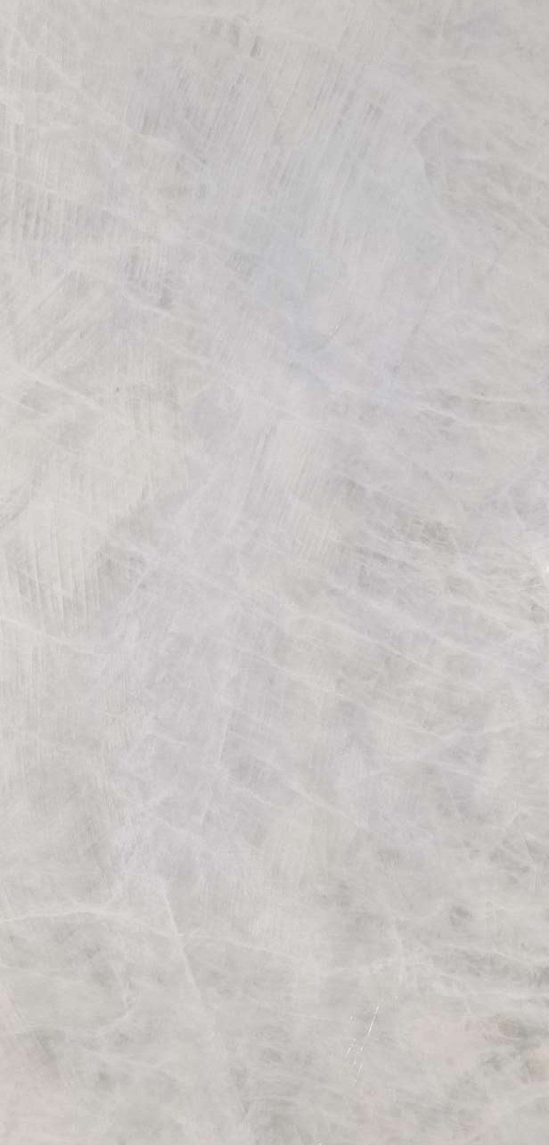 SNOW WHITE ONYX